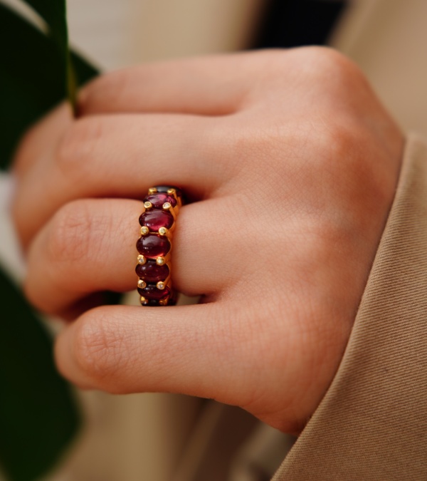 El Yapımı Tasarım Tam Tur Garnet Taşlı Gümüş Yüzük