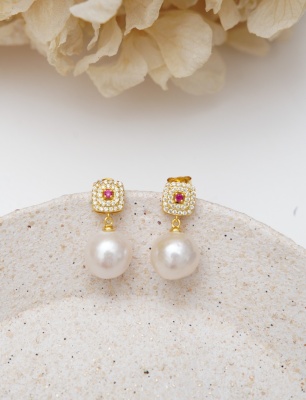 Silver Earrings with Pearl