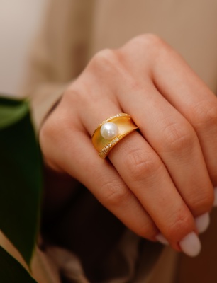 Silver Ring with Pearl