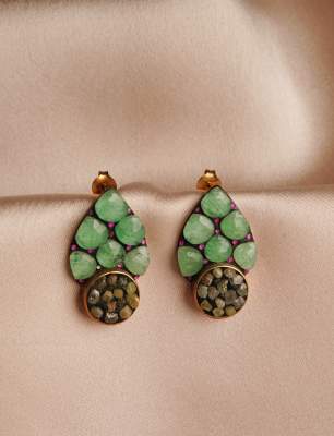 Silver Earrings with Aventurine and Raw Diamonds