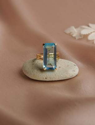 Mavi Topaz Taşlı 14K Altın Yüzük